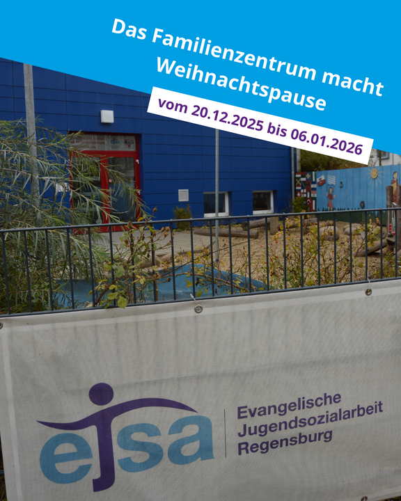 Das Bild zeigt im Vordergrund einen Banner mit dem Logo der ejsa Regensburg, im Hintergrund ist ein Gebäude zu sehen.